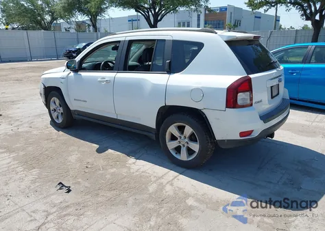 2017 Jeep Compass Latitude 4X4 из США, поврежденный, VIN 1C4NJDEB6HD191125